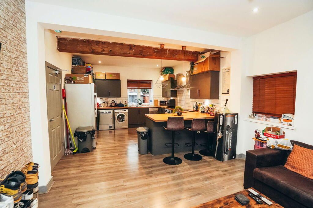 Property photo 3 of 4