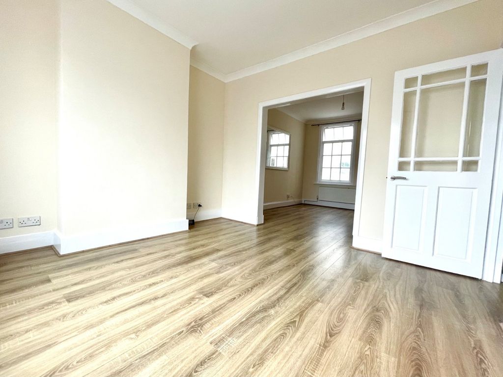 Property photo 2 of 10 Picture 2