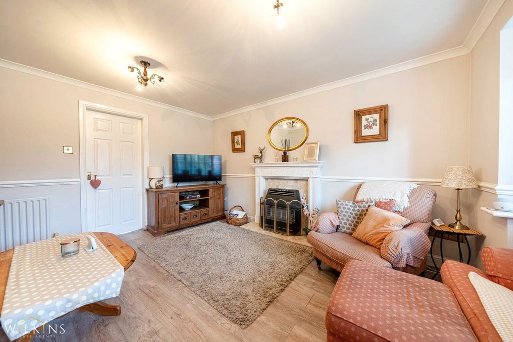 Property photo 2 of 32 Picture No. 38