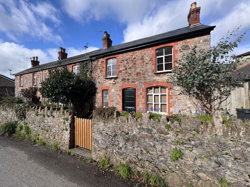 Property photo 1 of 4