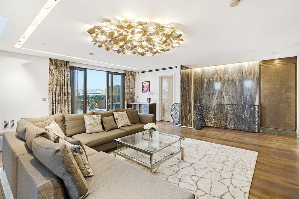 Property photo 2 of 18 Reception