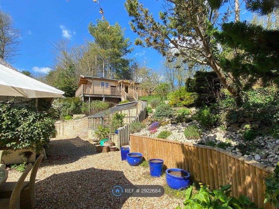 Property photo 3 of 35