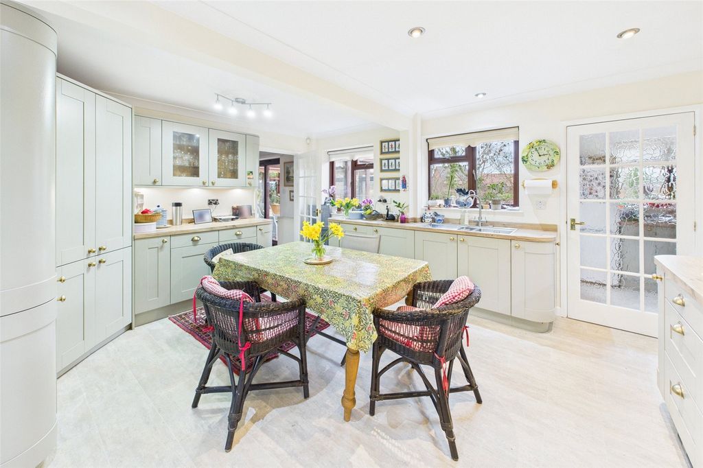 Property photo 2 of 19 Picture No. 02