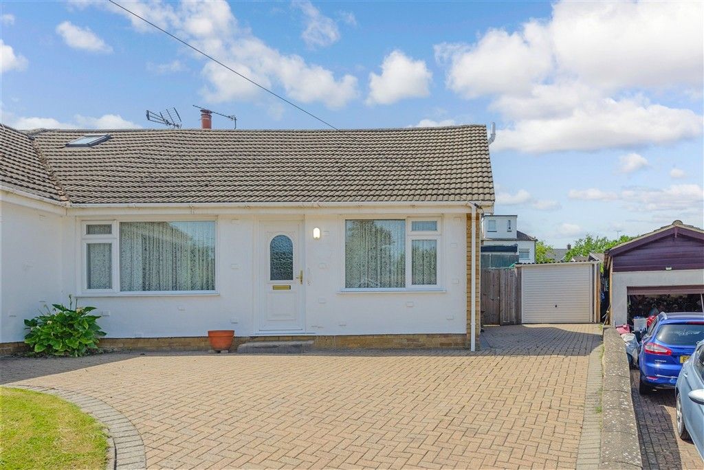 Property photo 1 of 18 External (Brochure)
