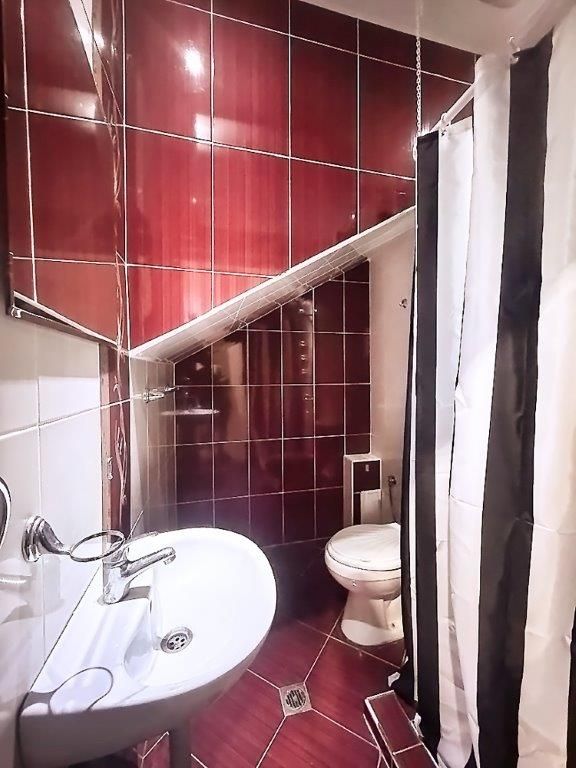 Property photo 3 of 32