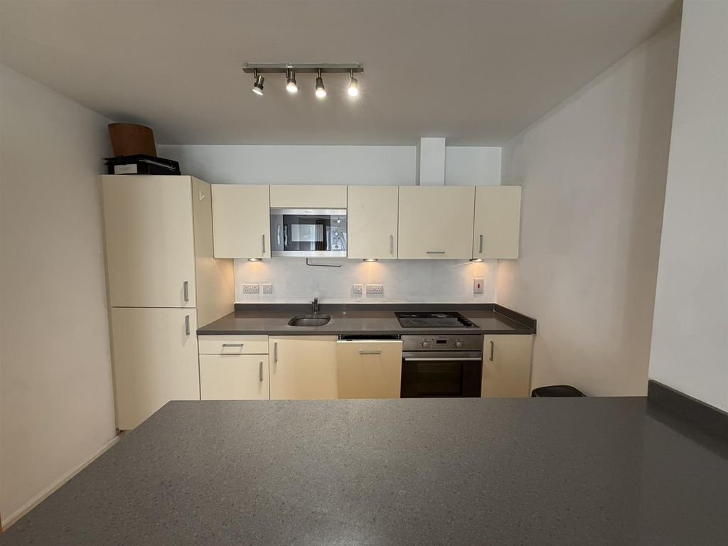 Property photo 3 of 18 Img_2068.Jpeg