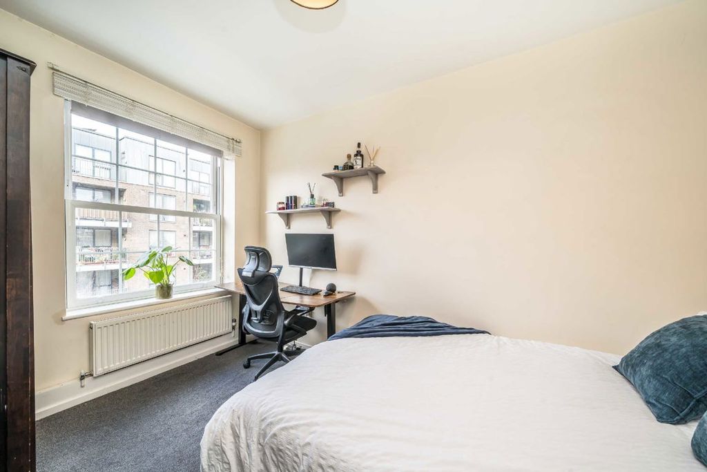 Property photo 3 of 6