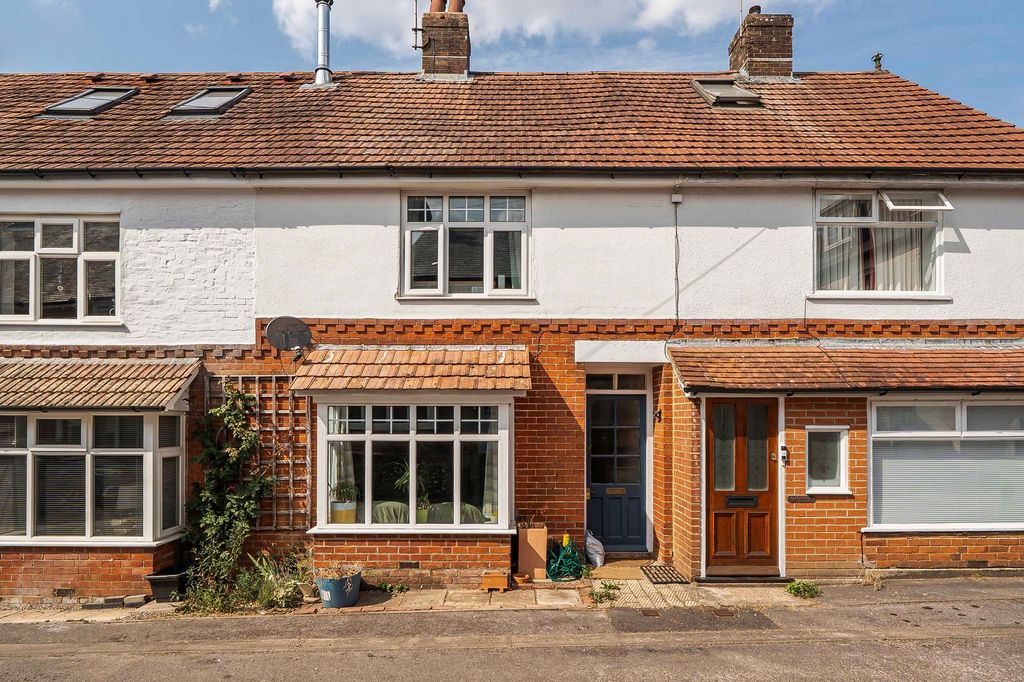 Property photo 1 of 16