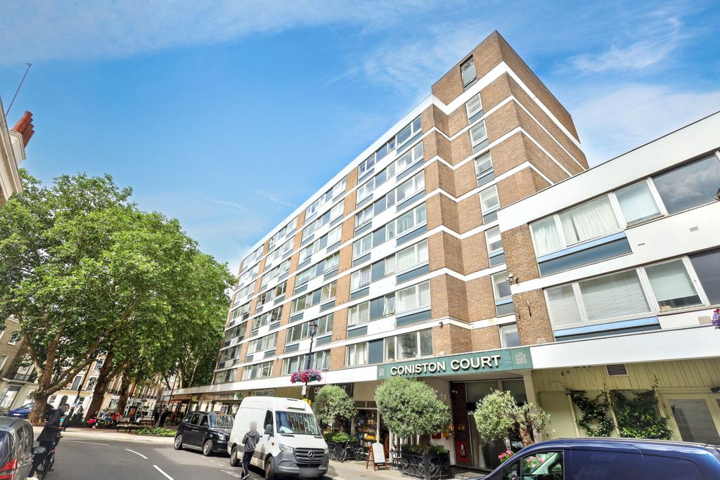 Property photo 1 of 11 Flat 14, Coniston Court, Kendal Street, St George Fields, Paddington, London, W2 2An