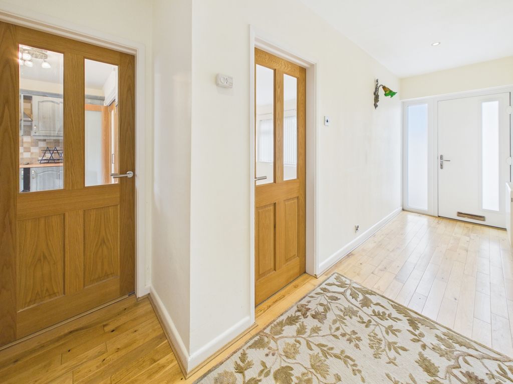 Property photo 2 of 19 Cam04789G0-Pr0042-Still001