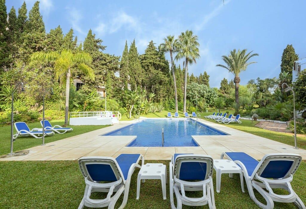 Property photo 2 of 24 Marbella Penthouse Esmara410 2