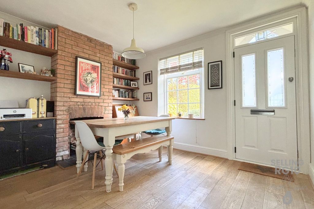 Property photo 3 of 18 4789847