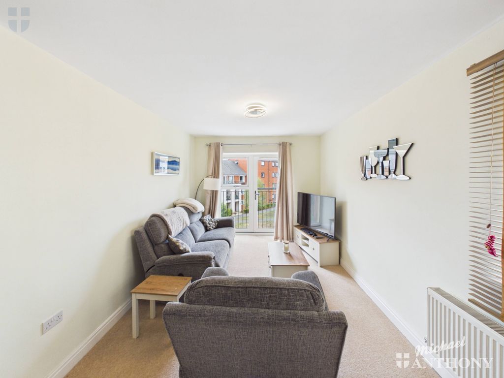 Property photo 2 of 8 Cam03852G0-Pr0776-Still002