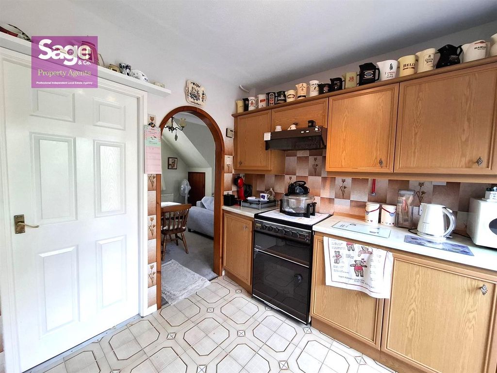 Property photo 3 of 25