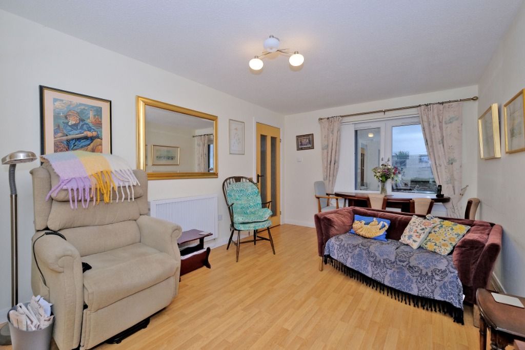 Property photo 3 of 11 Photo 3