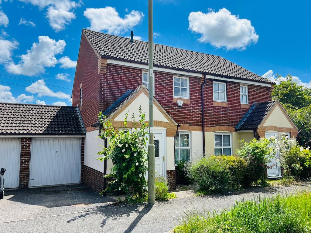 Property photo 1 of 12