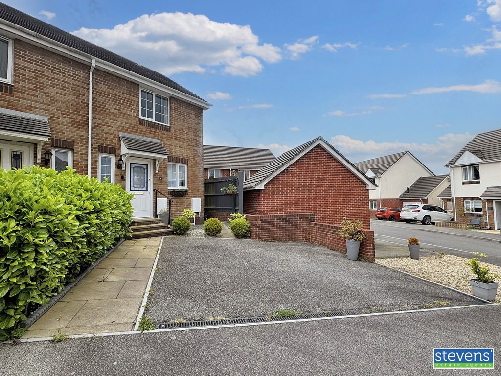 Property photo 1 of 13 Image00002