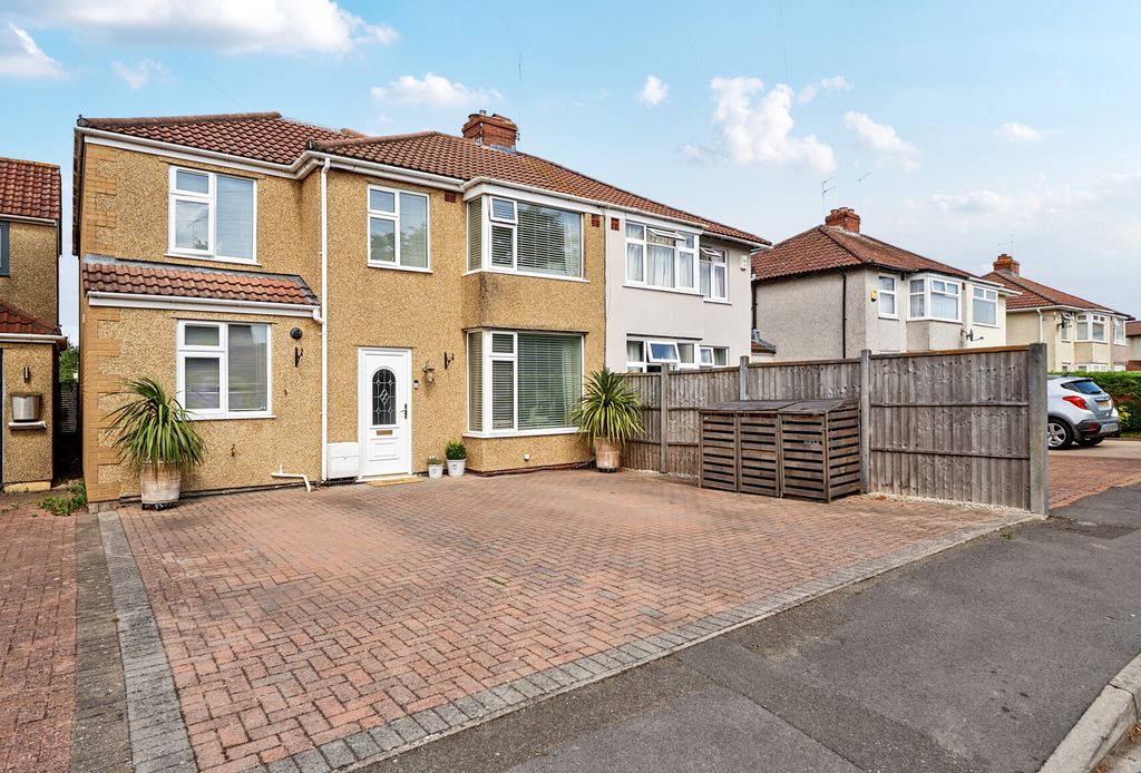 Property photo 1 of 22 1511081-1-1A038d2...