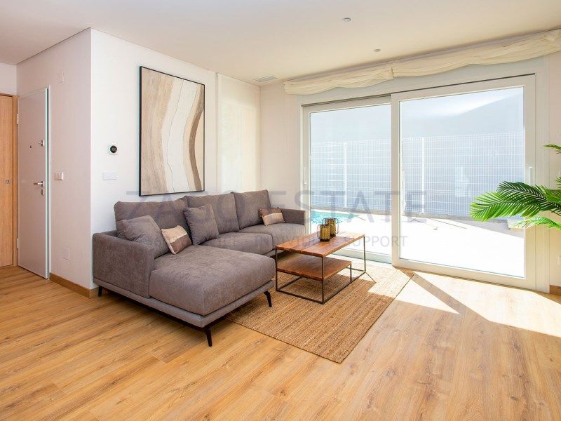 Property photo 3 of 26