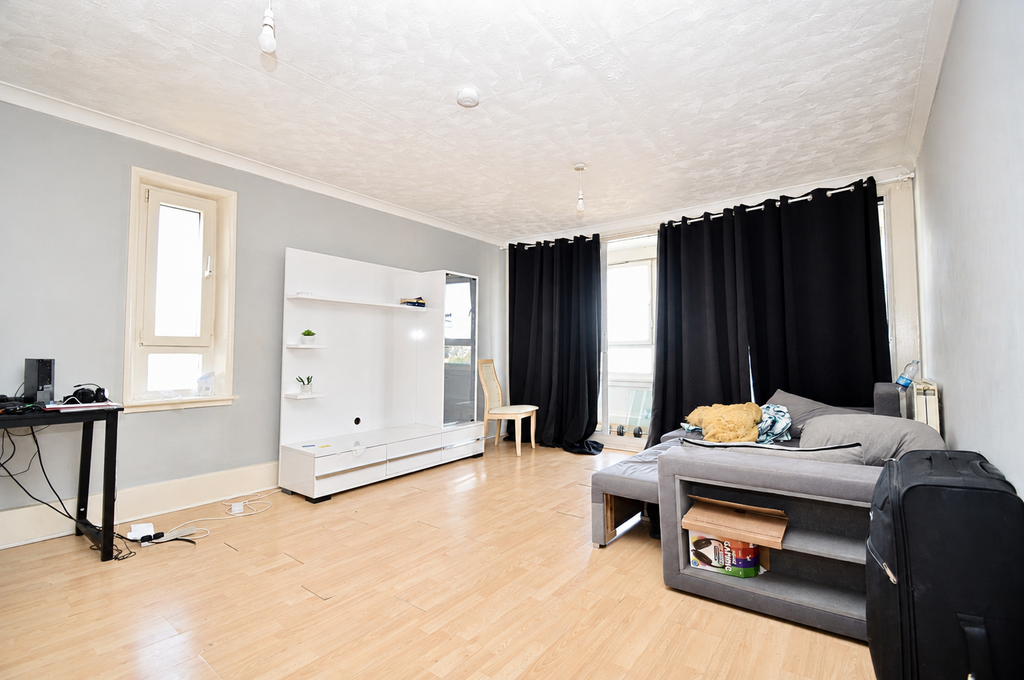 Property photo 2 of 9 00c9A4A7-1044-459F-88c2-2Ac24F246625