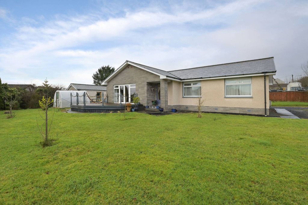 Property photo 1 of 29