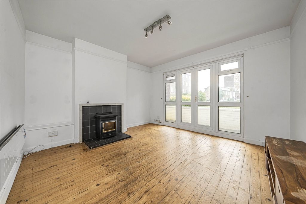 Property photo 2 of 10 Picture No. 06