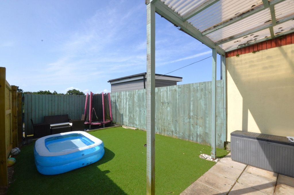 Property photo 3 of 9 3 - Picture No. 02