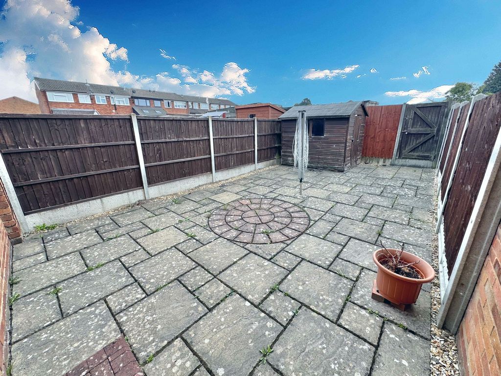 Property photo 2 of 18