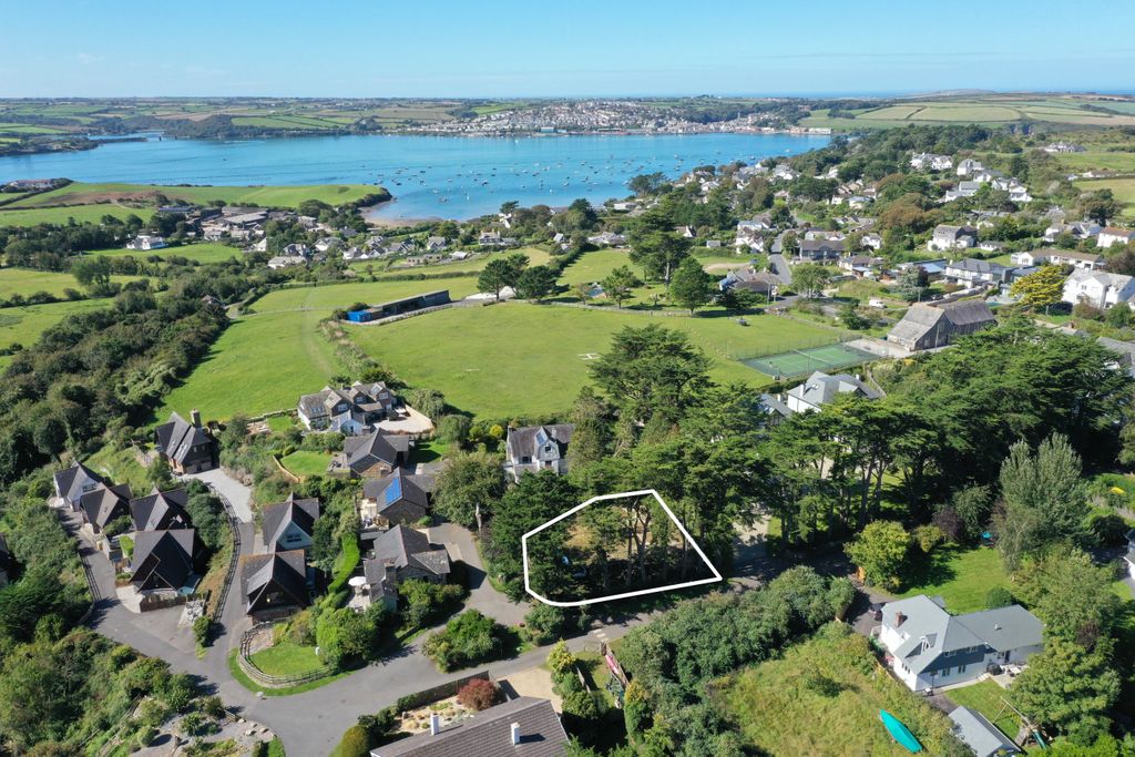 Property photo 2 of 10 64F8590c61E98_Dji_0936 White Line Low Res