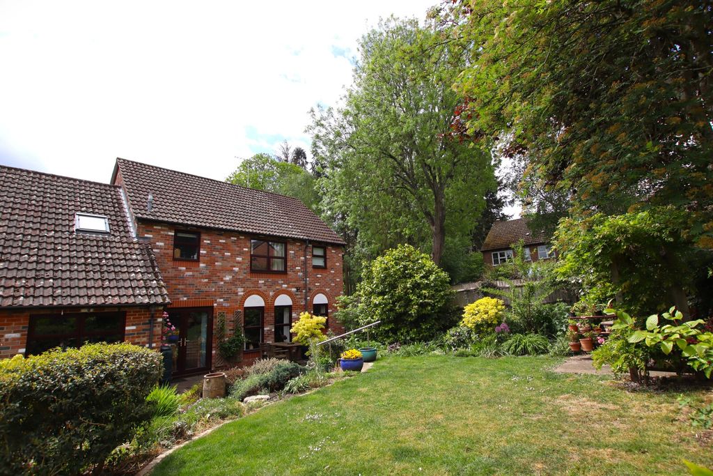Property photo 3 of 22 Picture No. 38