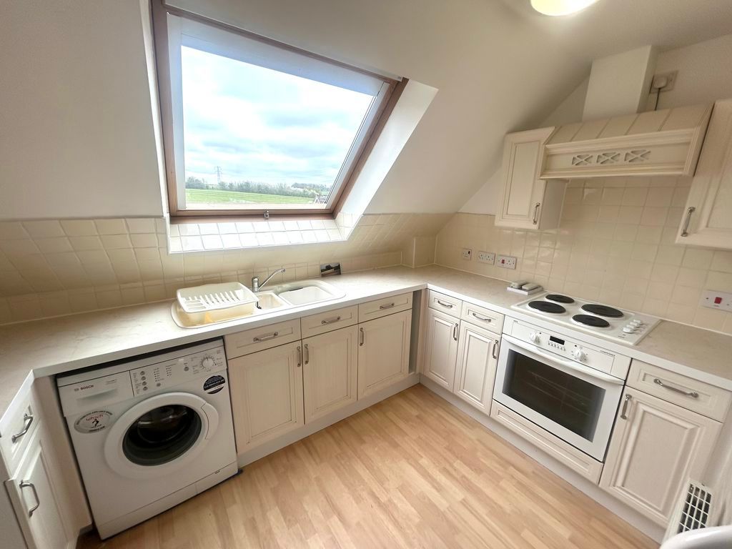 Property photo 3 of 11 Photo 4