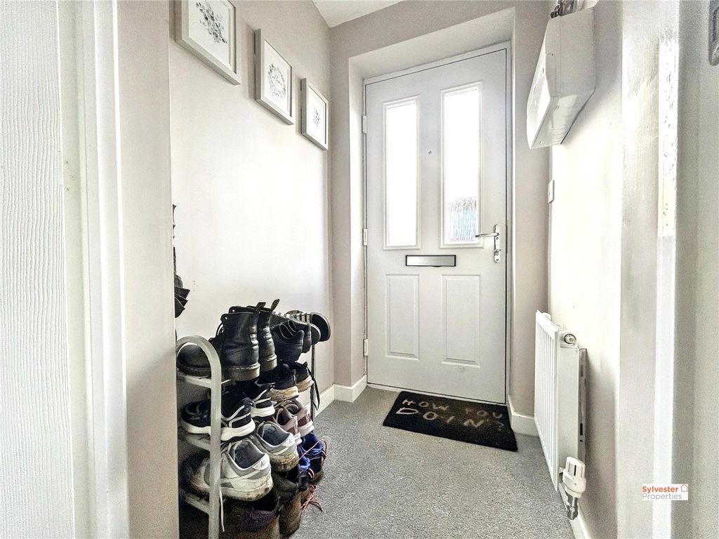 Property photo 2 of 22 Picture No. 03