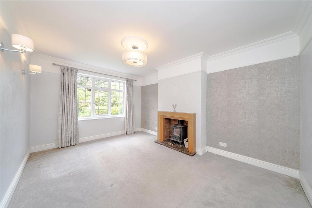 Property photo 2 of 34 25Somerdaleroad_Photo-31.Jpg