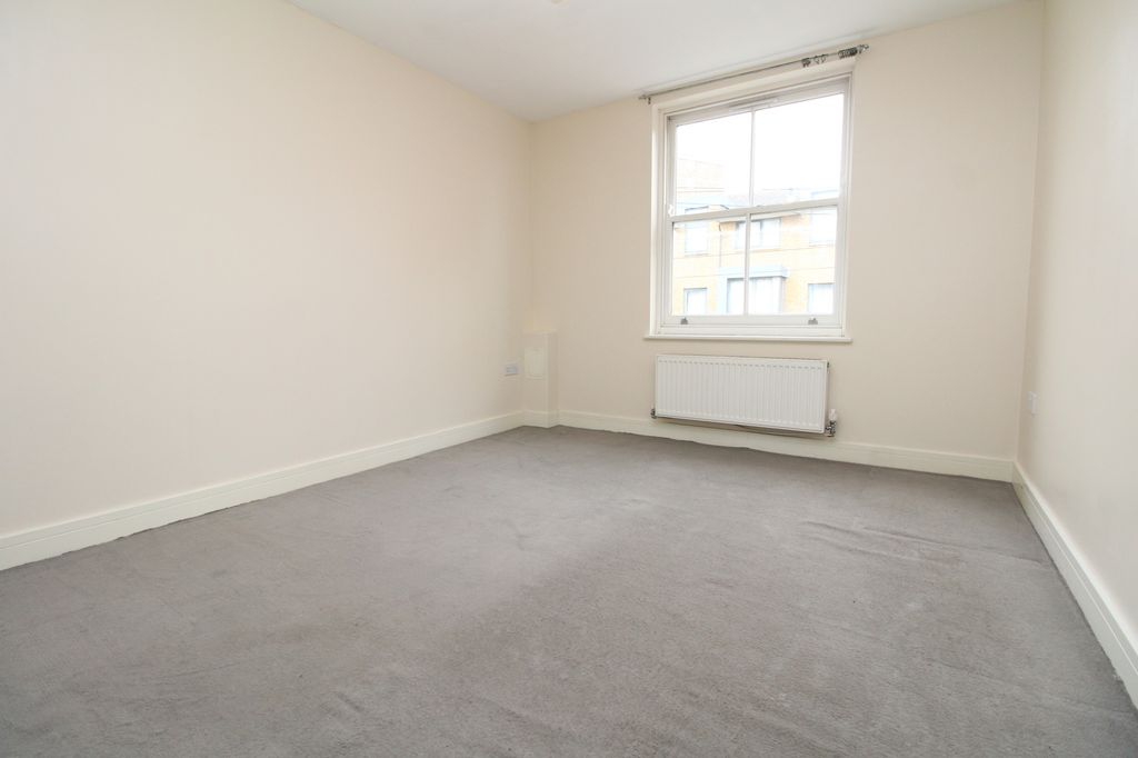 Property photo 3 of 4