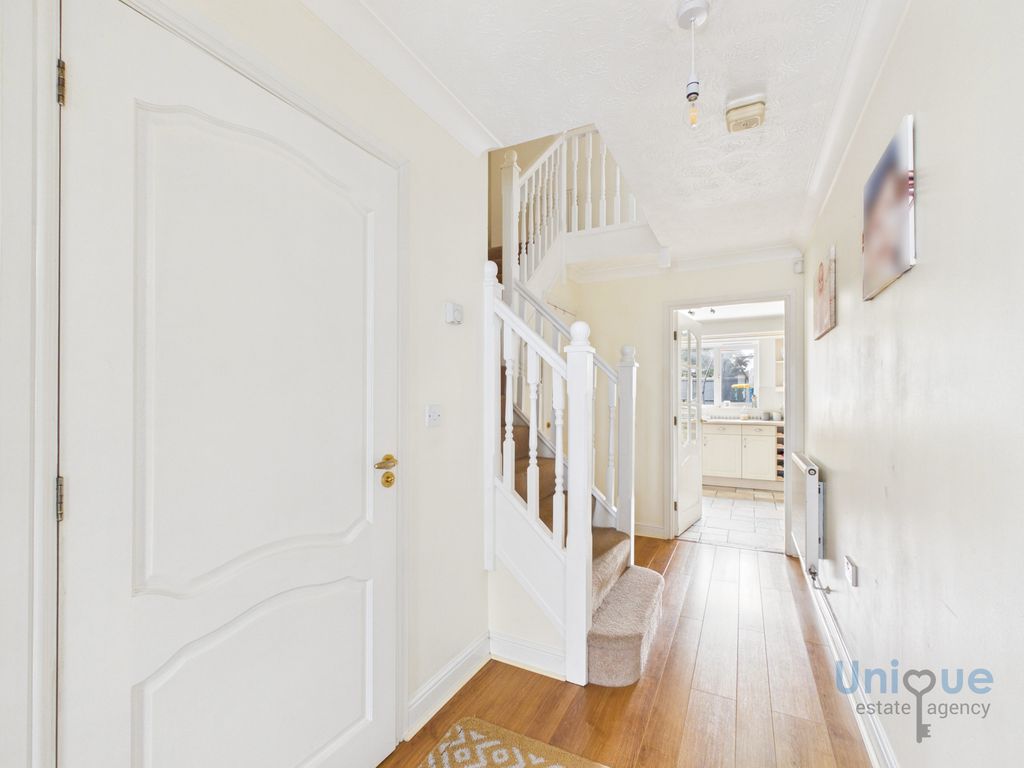 Property photo 2 of 42