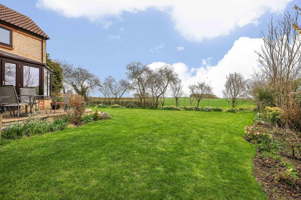 Property photo 2 of 27 Img (23).Jpg