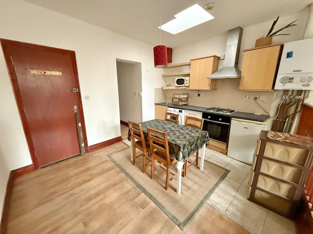 Property photo 2 of 13 Gallery