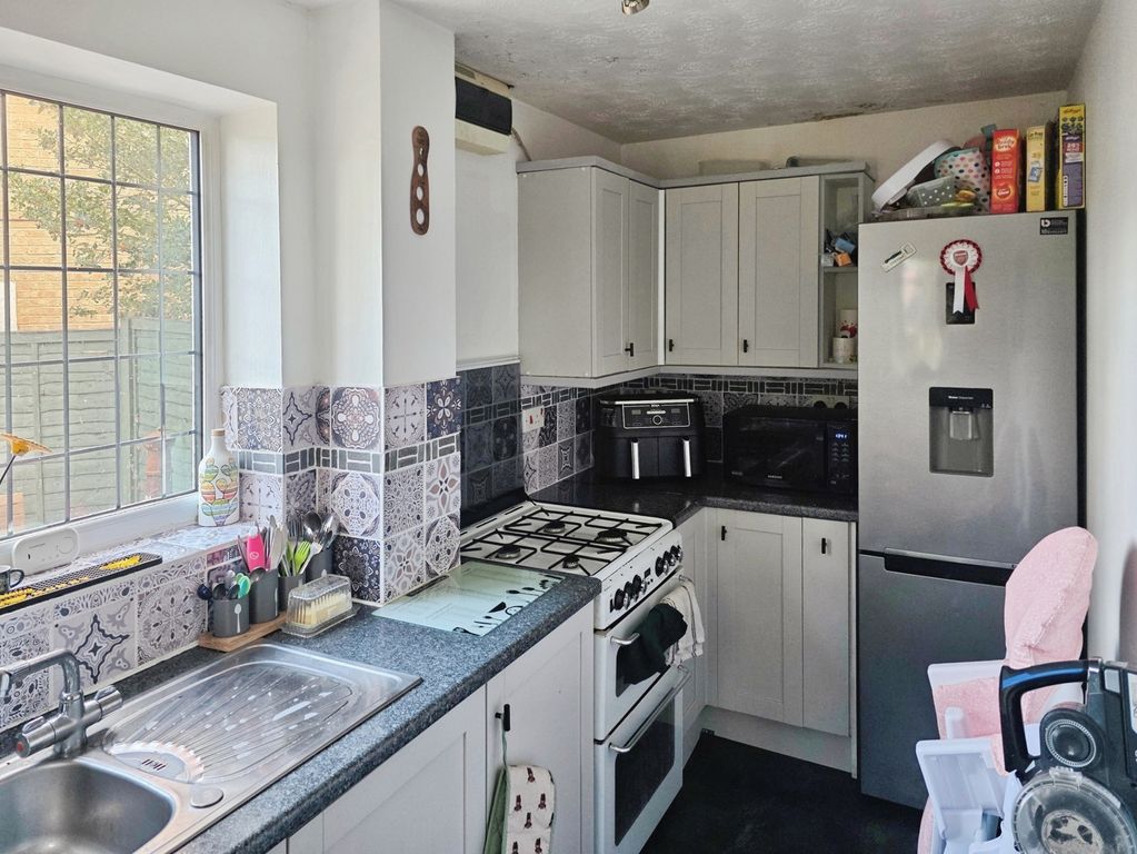 Property photo 3 of 17 Pbox-Img.Jpg
