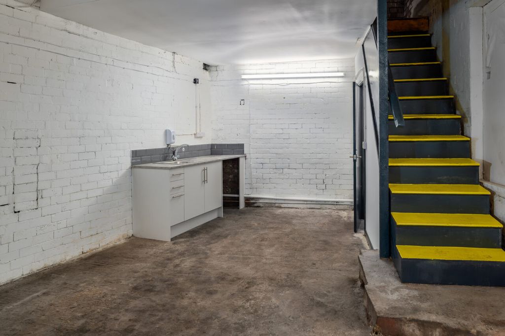 Property photo 3 of 5