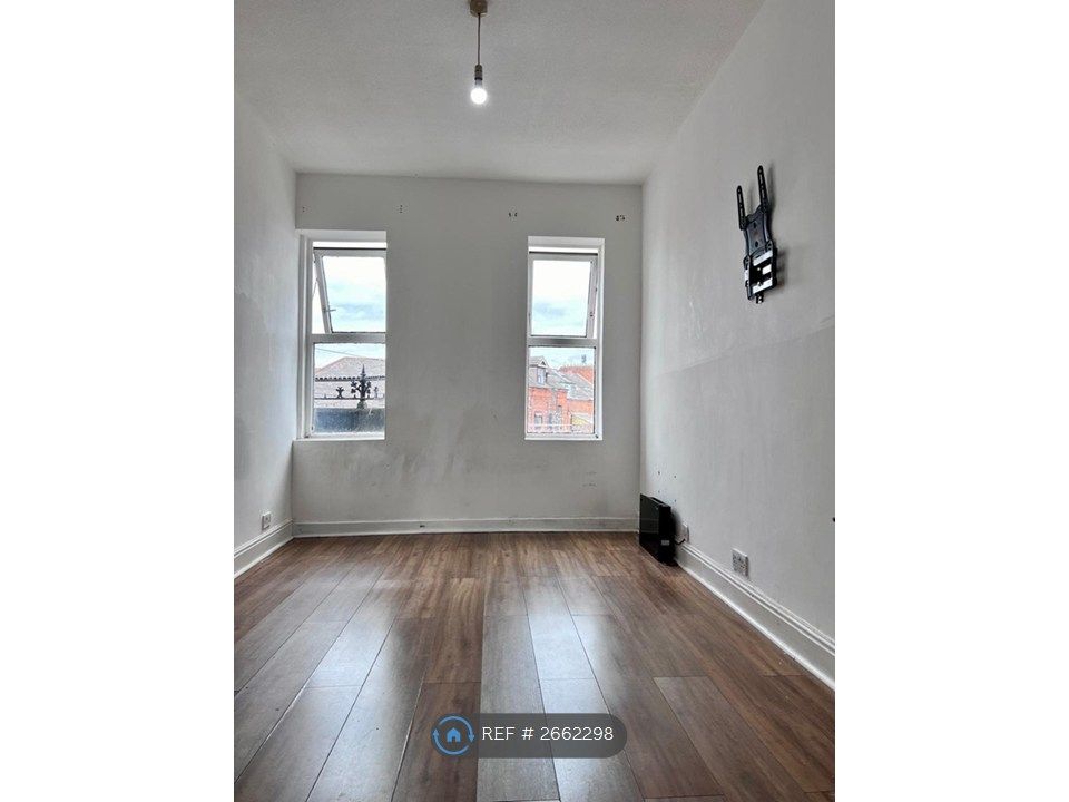 Property photo 2 of 3