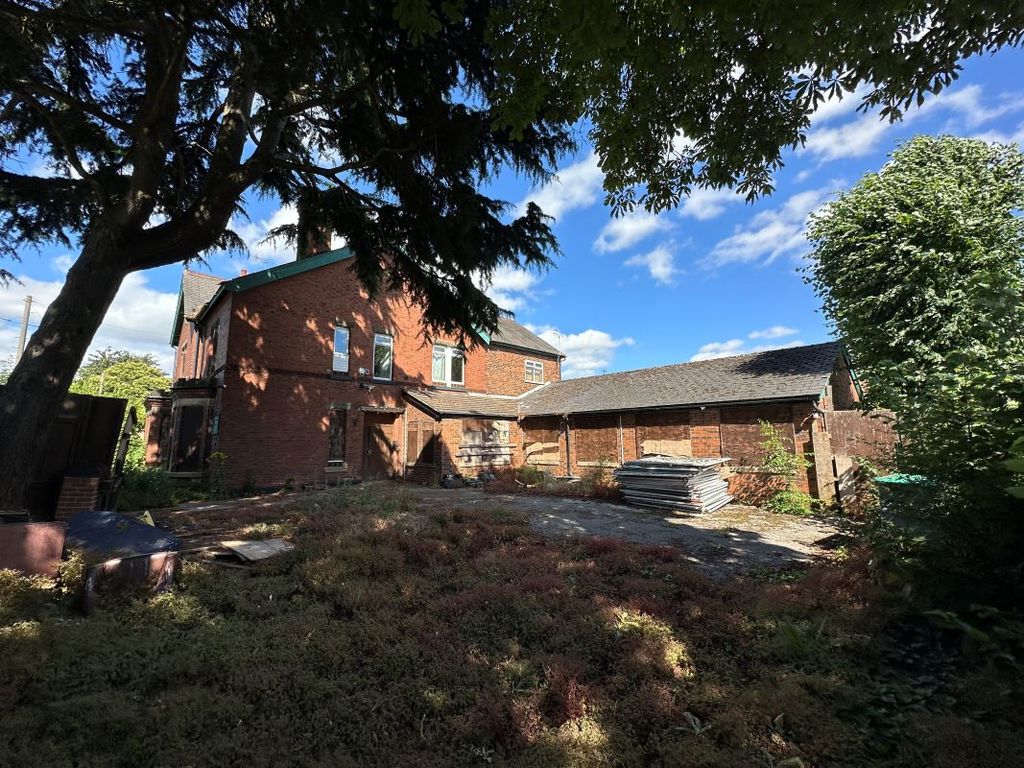 Property photo 3 of 13