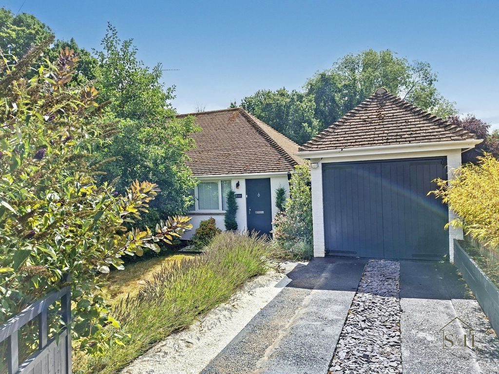 Property photo 1 of 18