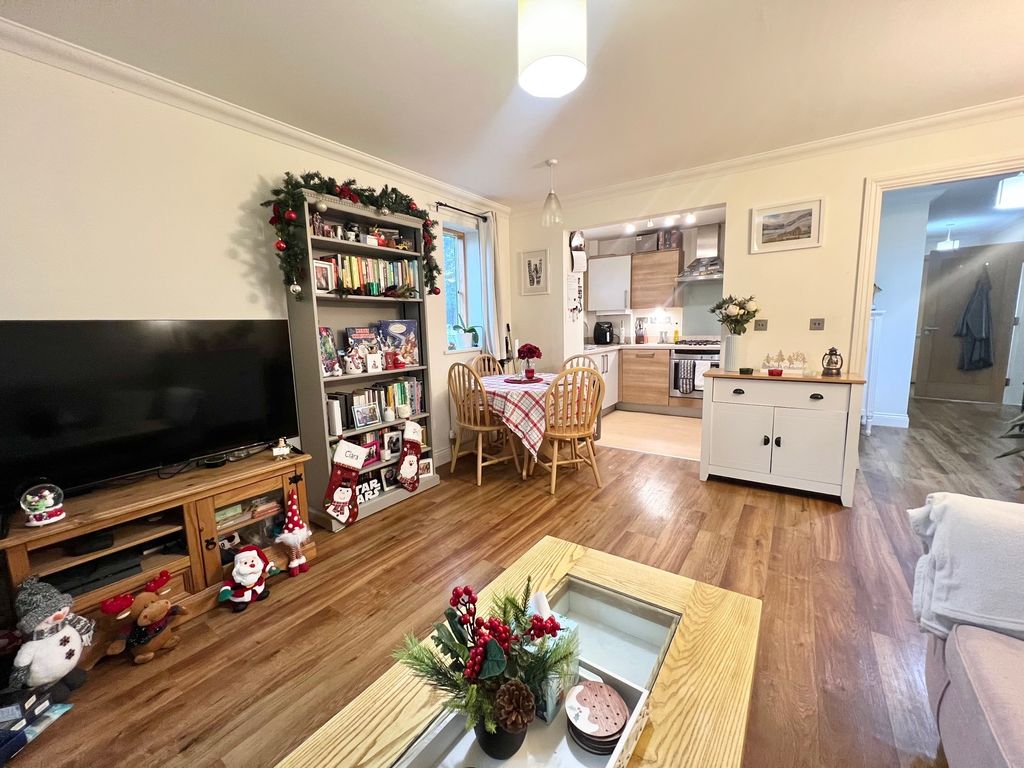 Property photo 3 of 14 Photo 3