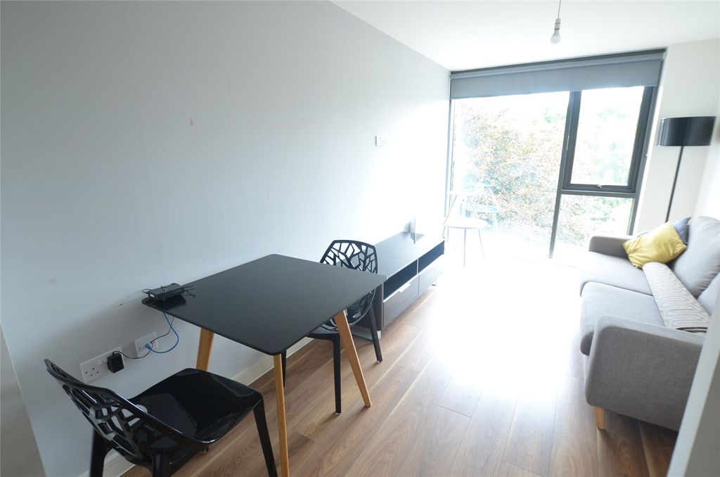 Property photo 3 of 6 Picture No. 07