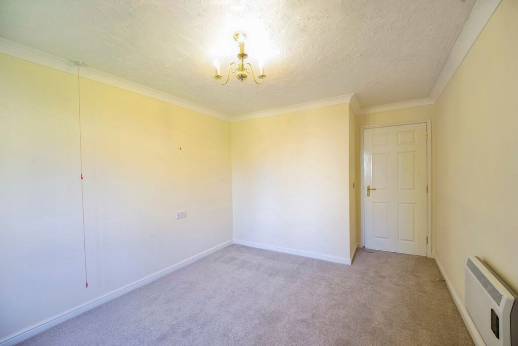 Additional image 8 of 2 bed flat for saleAire Valley Court, Bingley BD16