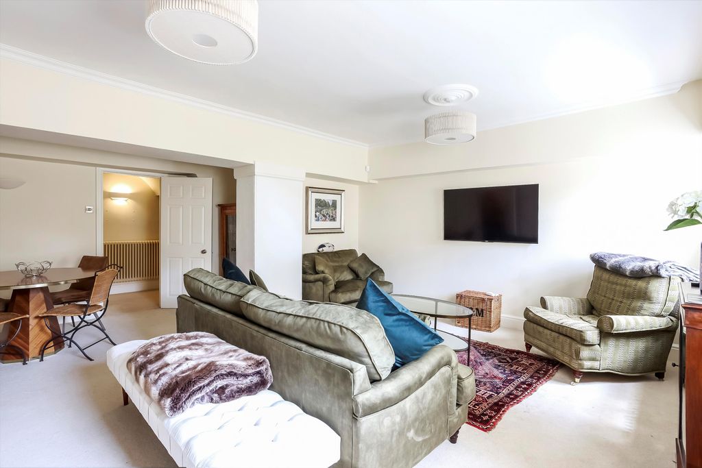 Property photo 3 of 16 Image