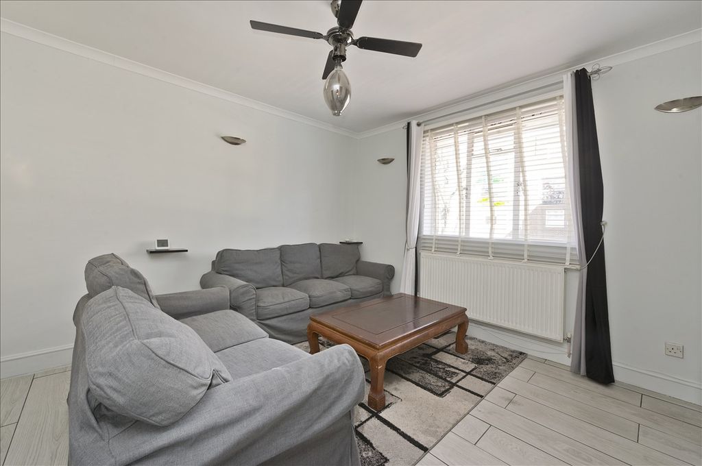 Property photo 1 of 11 Main Picture