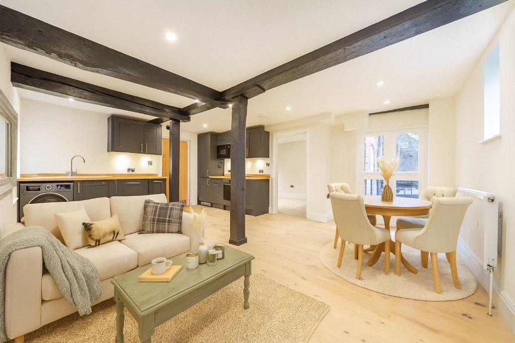 Property photo 2 of 18 Picture No. 27