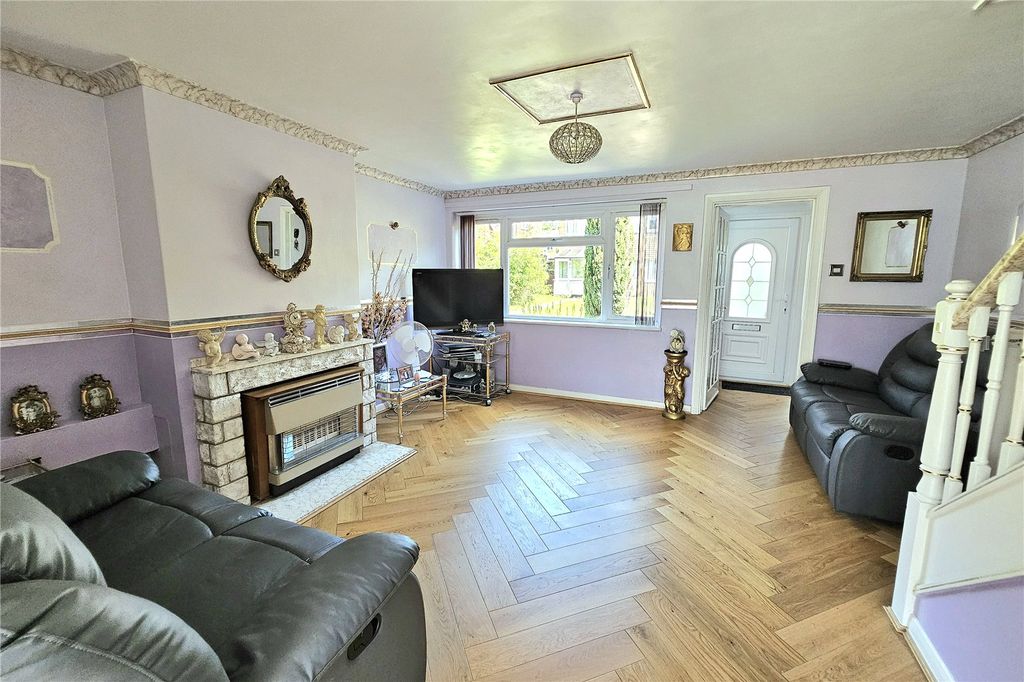Property photo 2 of 18 Picture No. 11