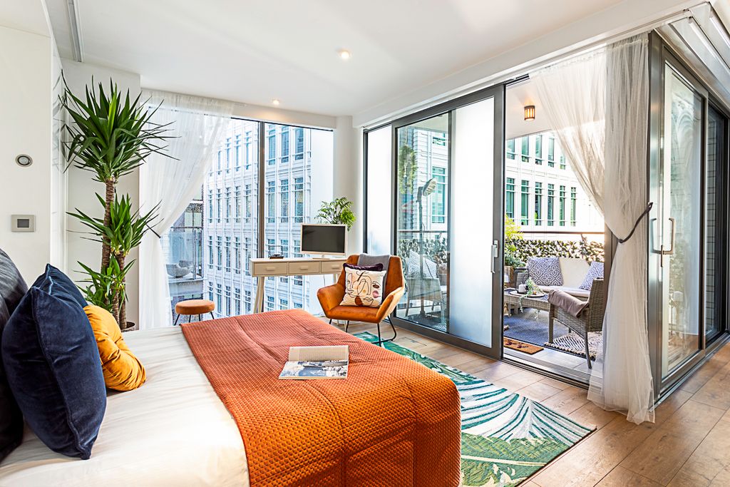 Property photo 1 of 27